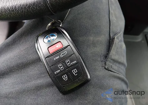 2022 Toyota Sienna Xle из США, поврежденный, VIN 5TDYRKEC4NS125644